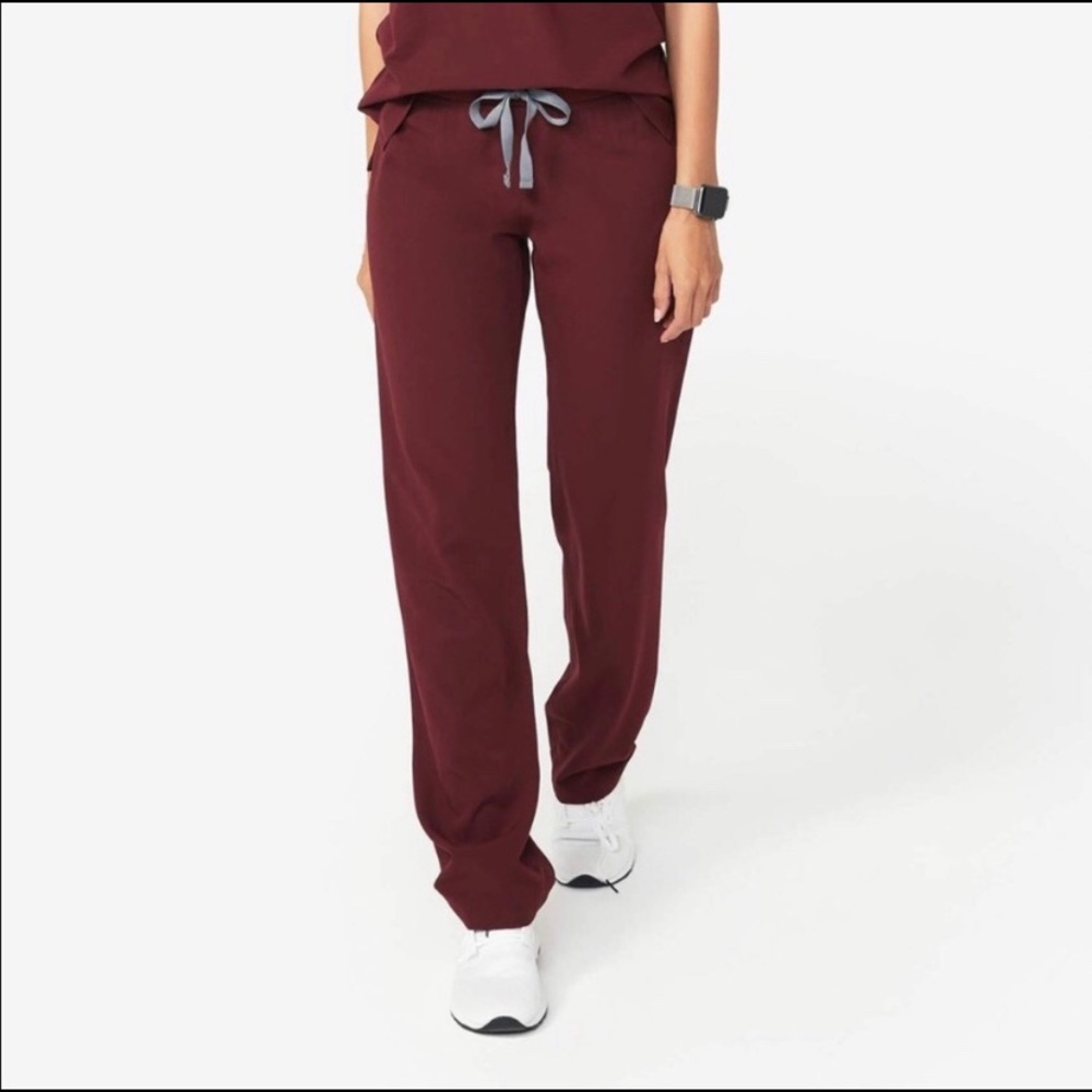 ISO FIGS BURGUNDY SCRUBS